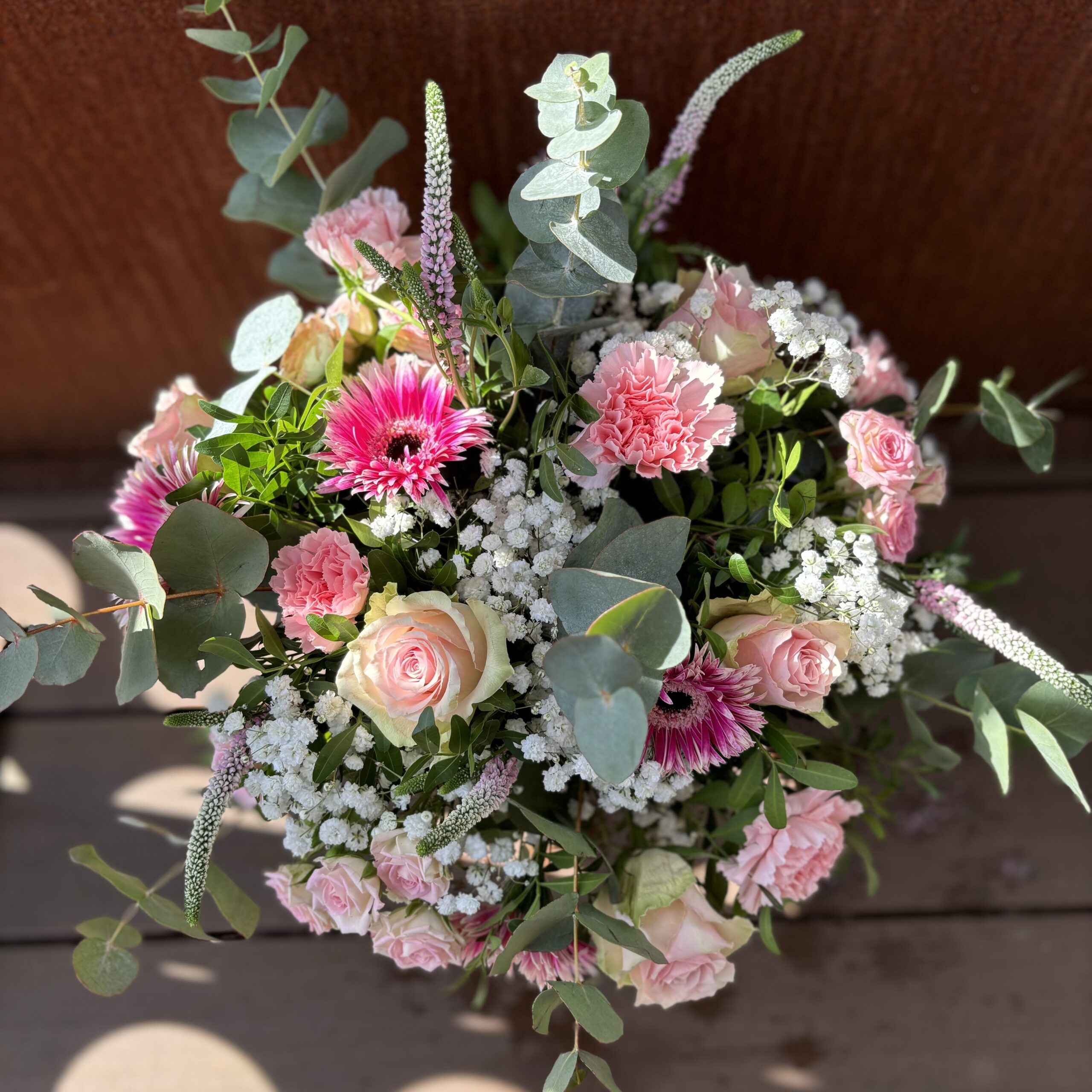 Magnifique bouquet dans les tons rose et blanc, Villa Florale Fleuriste à Lorient